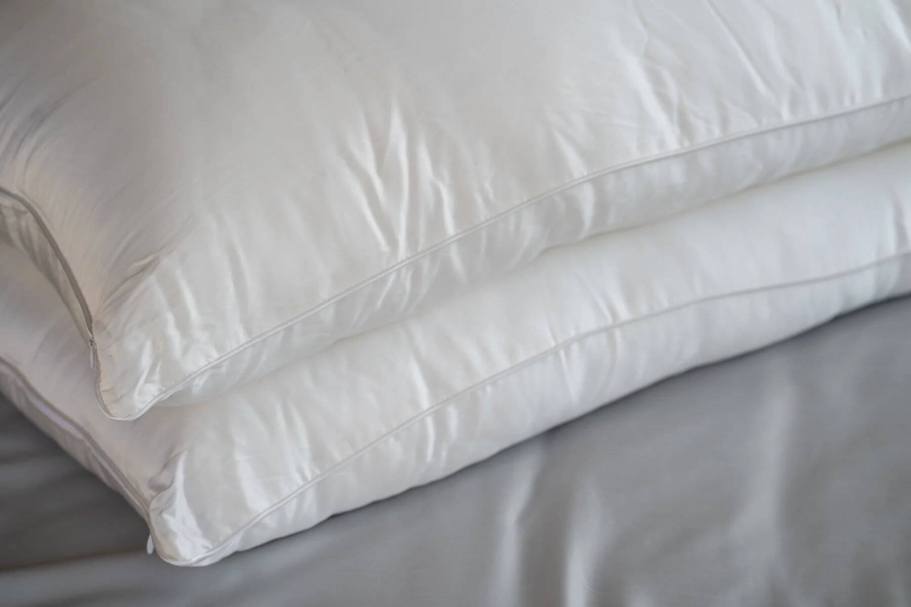 Hotel Bedding How To Make Your Room Feel Like A Hotel Weavve Home